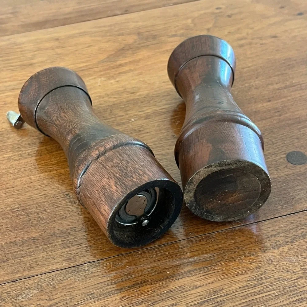 Vintage Wooden Pepper Grinder & Salt Shaker Set